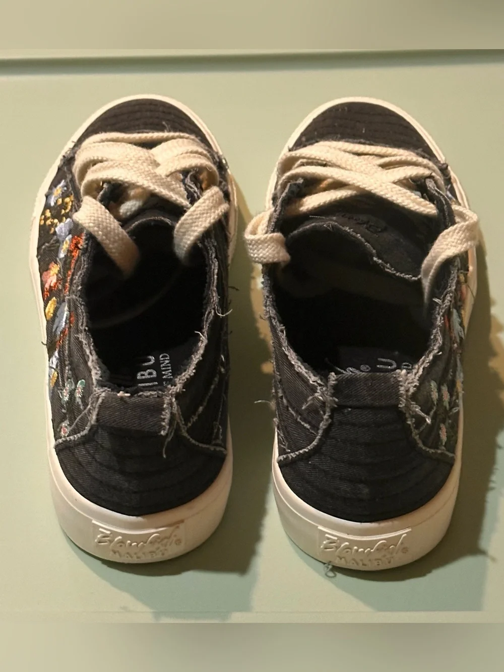 Blowfish Embroidered Black Canvas Lace-Up Sneakers